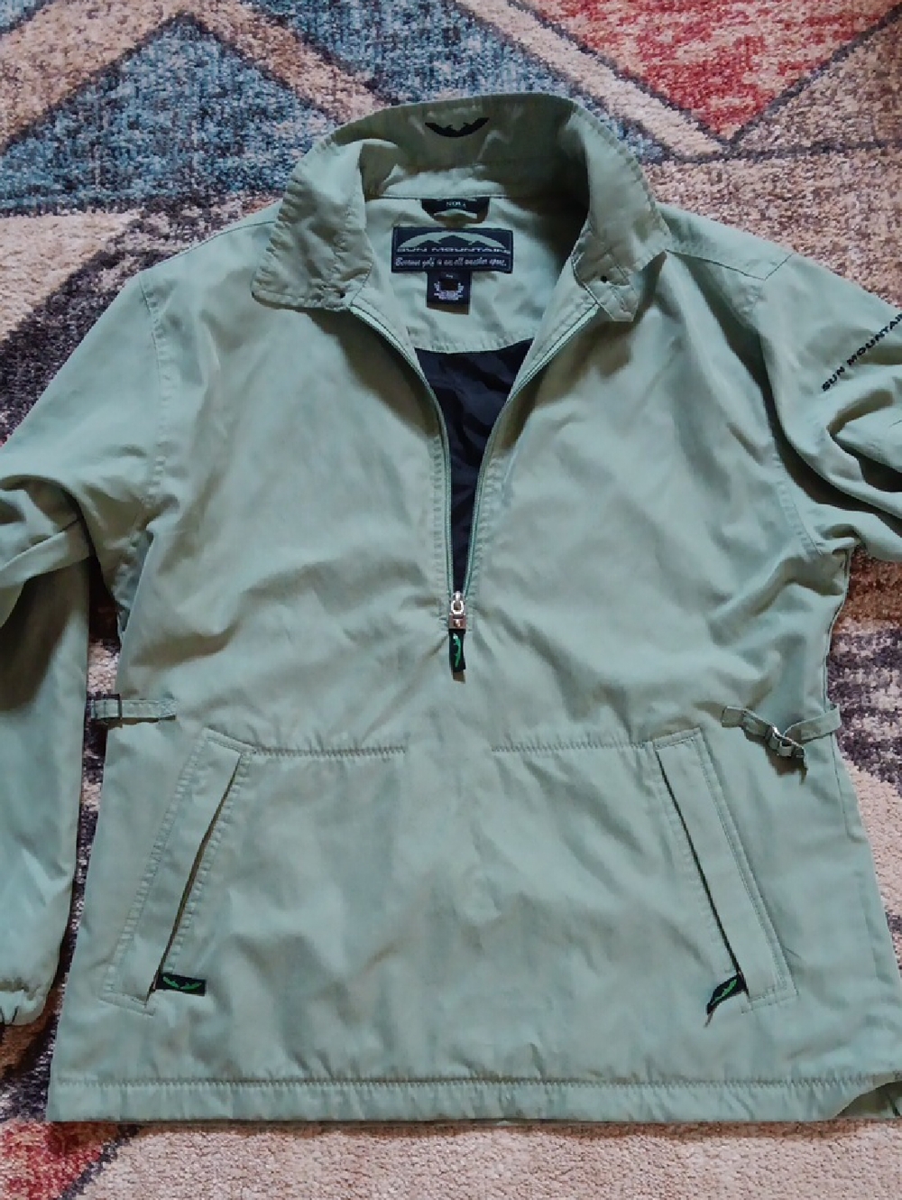 Outdoor-Ready Sage Green Utility Pullover Jacket
